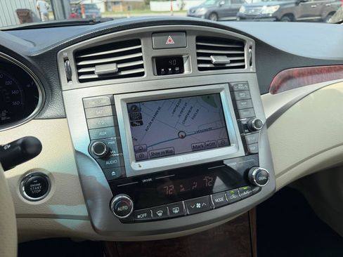 Used 2011 Toyota Avalon Limited FWD image 9