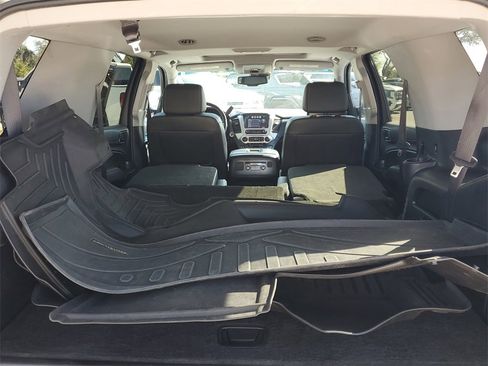 Used 2019 GMC Yukon SLT image 10