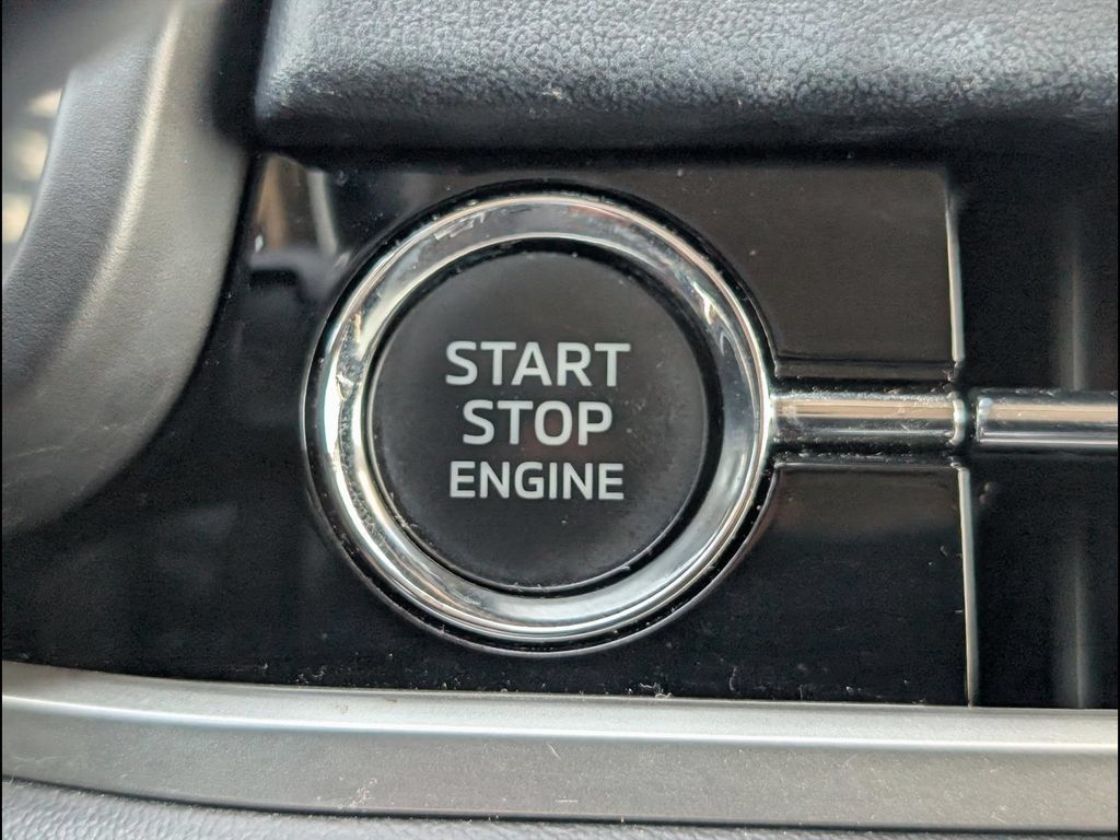Used 2022 Mitsubishi Outlander SE AWD/4WD image 8