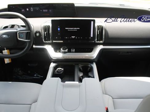 New 2026 Ford Expedition Max Platinum w/ Driver's Package AWD/4WD image 12