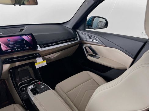 Used 2025 BMW X1 xDrive28i w/ Convenience Package image 20