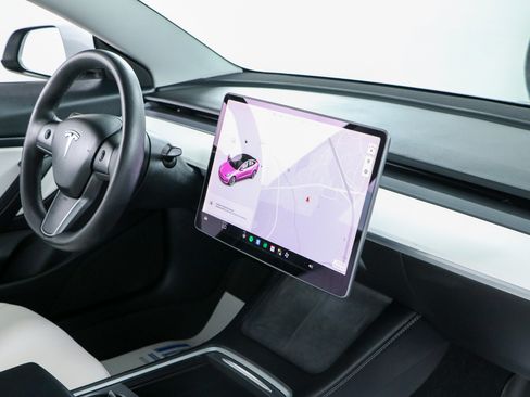 Used 2021 Tesla Model 3 Standard Range Plus RWD image 23