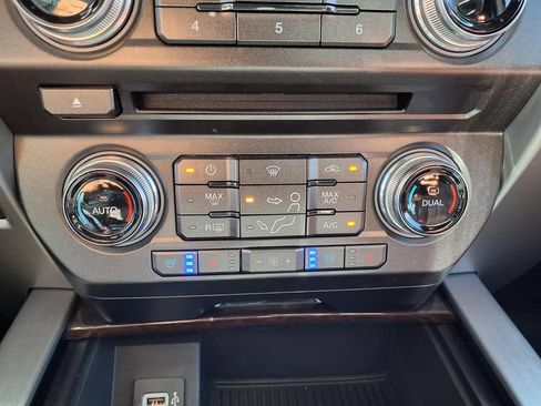 Used 2017 Ford F250 Platinum w/ Platinum Ultimate Package AWD/4WD image 13