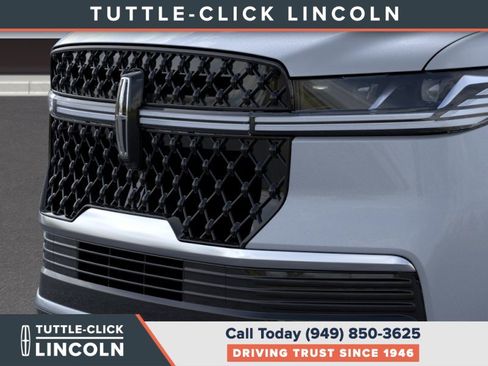 New 2026 Lincoln Navigator Reserve AWD/4WD image 17