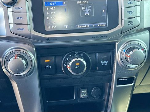 Used 2018 Toyota 4Runner SR5 AWD/4WD image 16