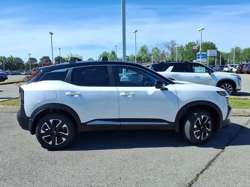 New 2026 Nissan Kicks SV AWD/4WD image 2