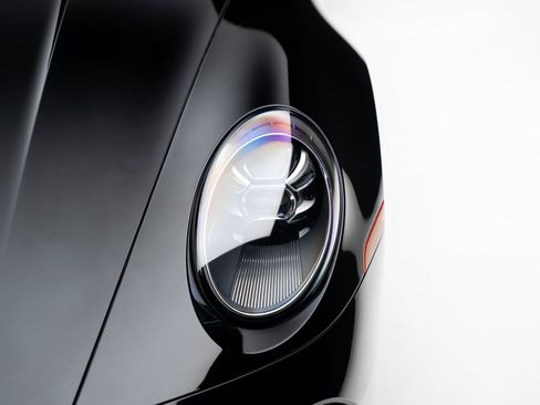 Used 2022 Porsche 911 Turbo S image 11