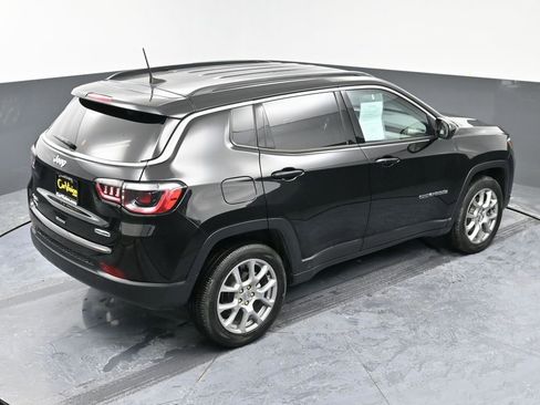 Used 2022 Jeep Compass Latitude image 44