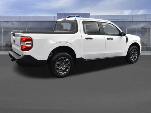 New 2026 Ford Maverick XLT w/ XLT Luxury Package FWD image 4