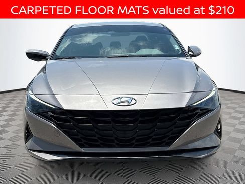 Used 2023 Hyundai Elantra SEL w/ Cargo Package FWD image 2