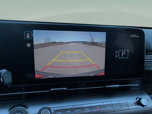 Used 2024 Hyundai Kona SEL image 16