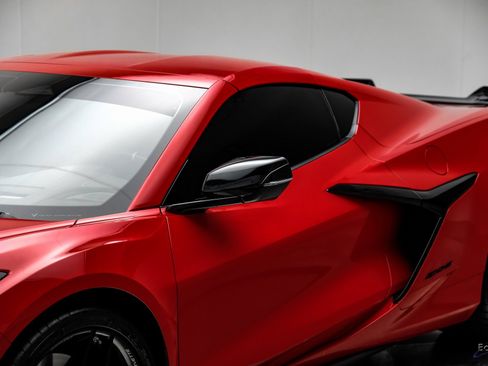 Used 2025 Chevrolet Corvette Z06 w/ Battery Protection Package image 29