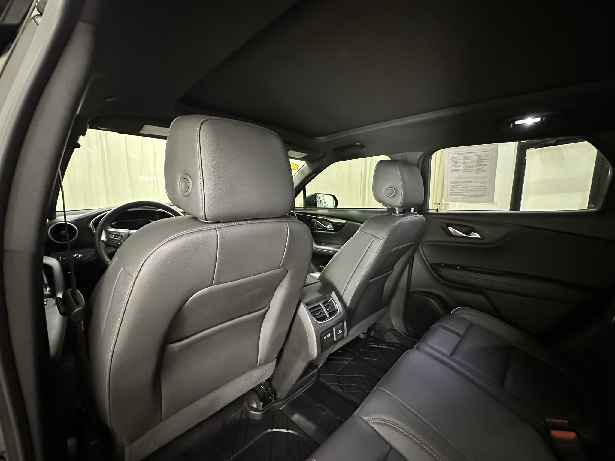 Used 2024 Chevrolet Blazer Premier w/ Driver Confidence II Package FWD image 23