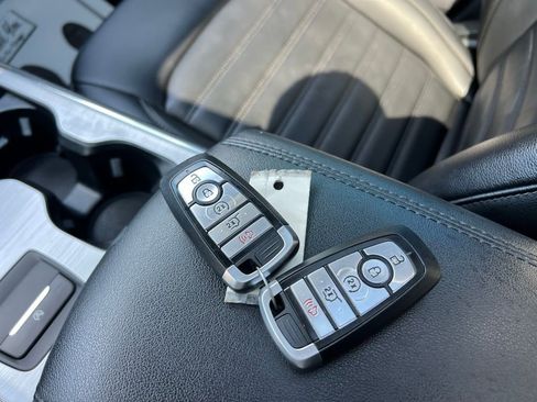 Used 2022 Ford Edge SEL w/ Convenience Package AWD/4WD image 34