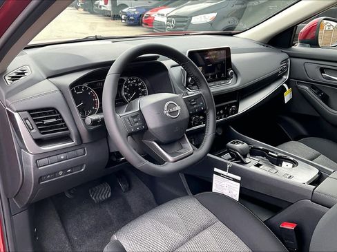 New 2026 Nissan Rogue SV image 10