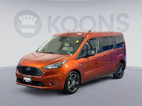 Used 2022 Ford Transit Connect XLT image 1