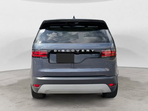 Used 2024 Land Rover Discovery S AWD/4WD image 5
