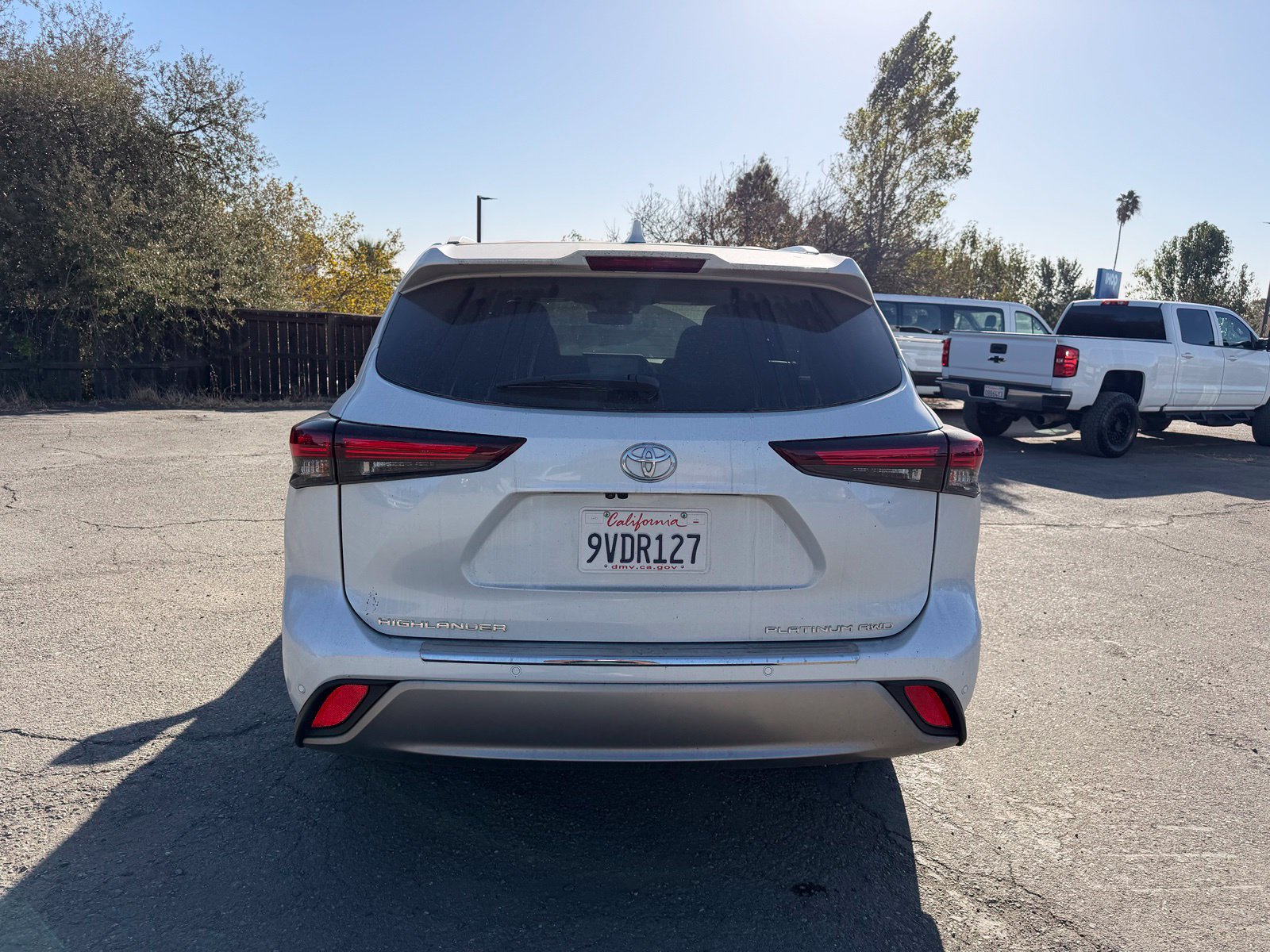 Used 2025 Toyota Highlander Platinum AWD/4WD image 4