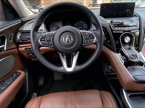 Used 2025 Acura RDX SH-AWD w/ Advance Package image 5