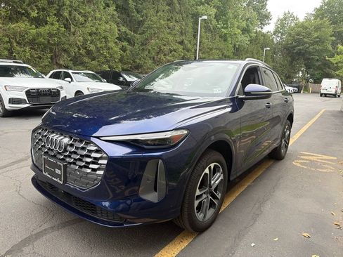 Certified 2025 Audi Q5 Premium w/ Premium Plus AWD/4WD image 1