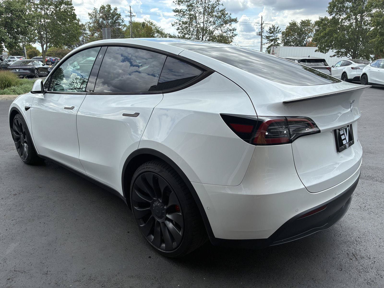Used 2022 Tesla Model Y Performance AWD/4WD image 20
