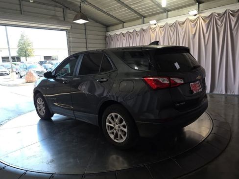 Used 2020 Chevrolet Equinox LS w/ LS Convenience Package FWD image 7