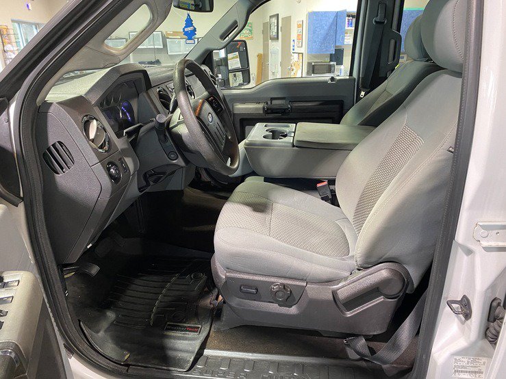 Used 2014 Ford F250 XLT w/ XLT Premium Package AWD/4WD image 11