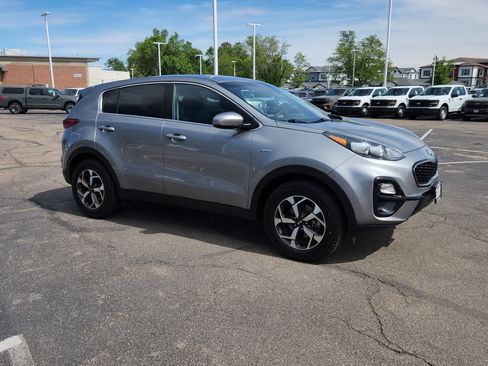 Used 2020 Kia Sportage LX AWD/4WD image 16