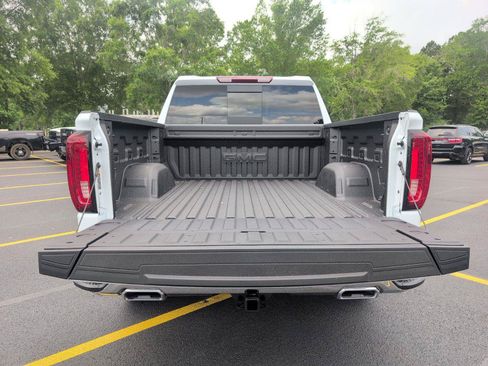 New 2026 GMC Sierra 1500 SLT w/ SLT Premium Plus Package AWD/4WD image 5