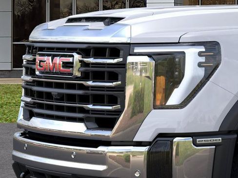 New 2026 GMC Sierra 2500 SLT w/ SLT Convenience Package AWD/4WD image 37