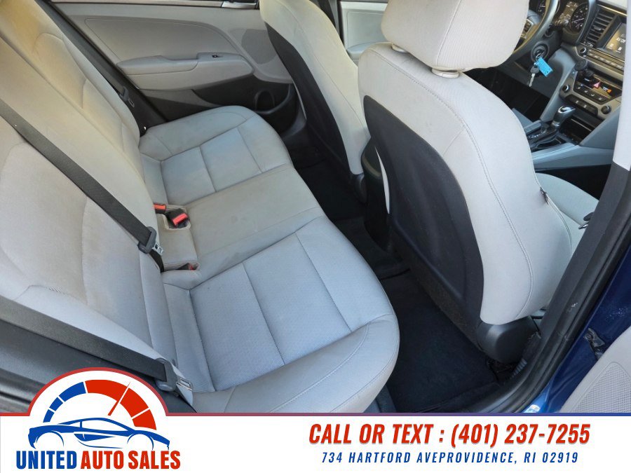 Used 2018 Hyundai Elantra SE w/ SE Connectivity Package 04 FWD image 12