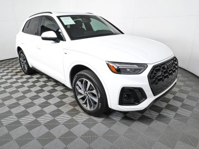 Used 2024 Audi Q5 2.0T Premium w/ Summer of Audi Package