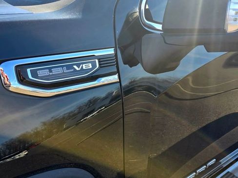 Used 2019 GMC Sierra 1500 SLT w/ SLT Premium Plus Package AWD/4WD image 2