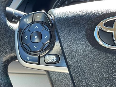 Used 2013 Toyota Camry LE image 17