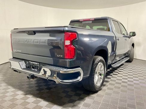 Used 2022 Chevrolet Silverado 1500 LTZ AWD/4WD image 16