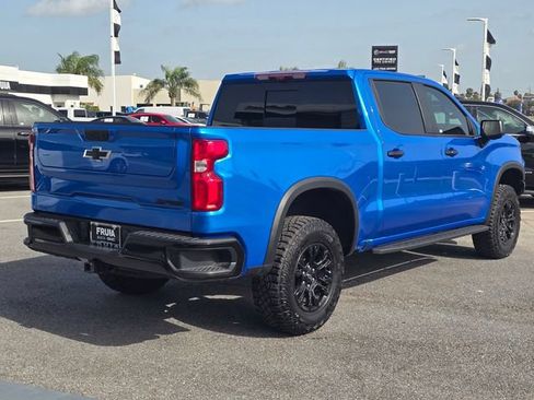 Used 2025 Chevrolet Silverado 1500 ZR2 w/ Technology Package AWD/4WD image 5