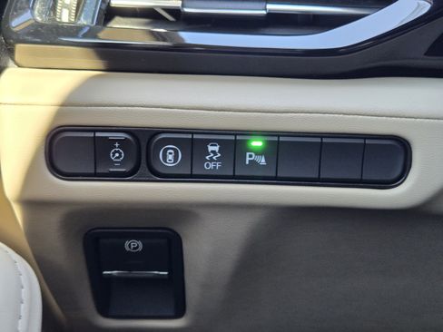 Used 2023 Acura MDX Technology image 22