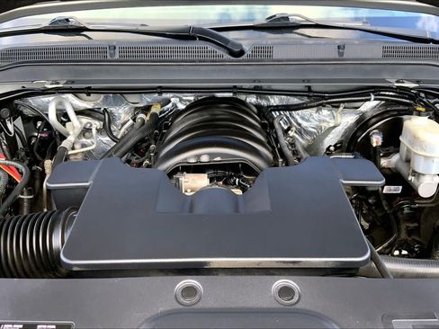 Used 2017 GMC Yukon Denali RWD image 31