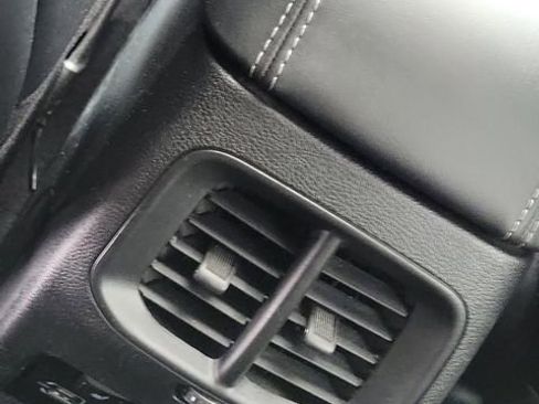 Certified 2021 Jeep Cherokee Limited w/ Elite Package image 33