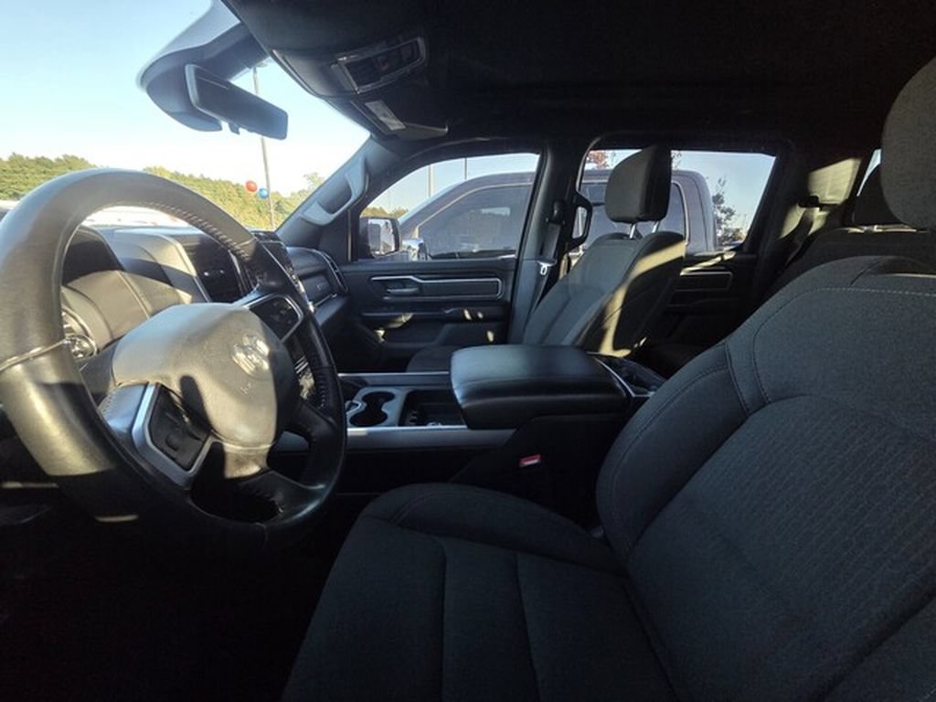 Used 2022 RAM 1500 Big Horn AWD/4WD image 5