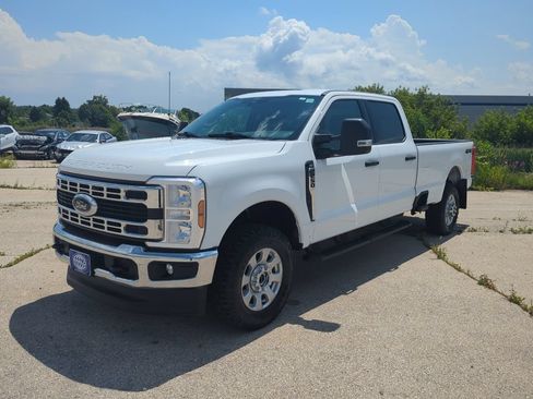 Used 2024 Ford F250 XLT AWD/4WD image 5