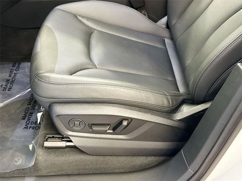 Certified 2025 Audi Q7 3.0T Premium Plus w/ Premium Plus Package AWD/4WD image 20