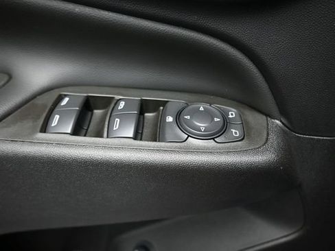Used 2023 Chevrolet Equinox LT FWD image 15