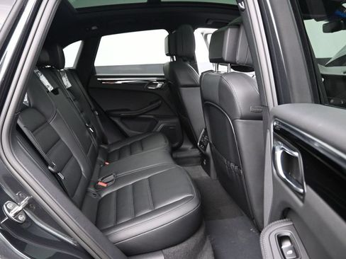 New 2026 Porsche Macan AWD/4WD image 20