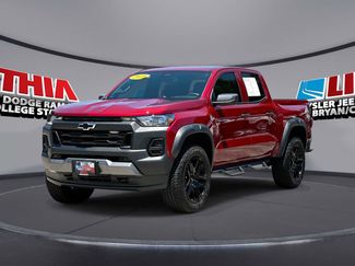 Used 2025 Chevrolet Colorado Trail Boss AWD/4WD video 1