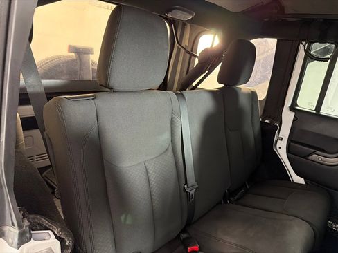 Used 2016 Jeep Wrangler Unlimited Sport w/ Quick Order Package 24S image 22