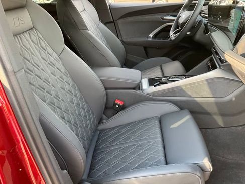 Used 2025 Audi SQ5 Prestige AWD/4WD image 23