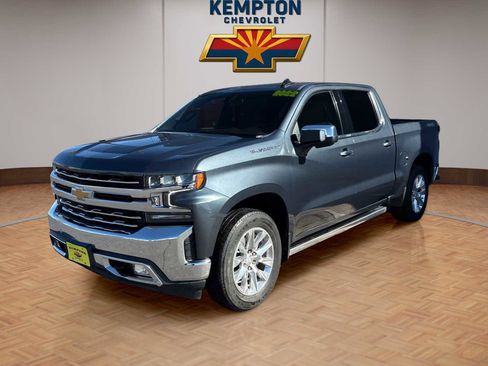Used 2022 Chevrolet Silverado 1500 LTZ image 2