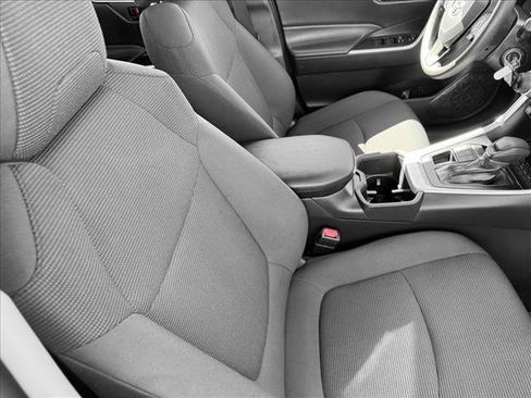 Used 2024 Toyota RAV4 LE AWD/4WD image 14