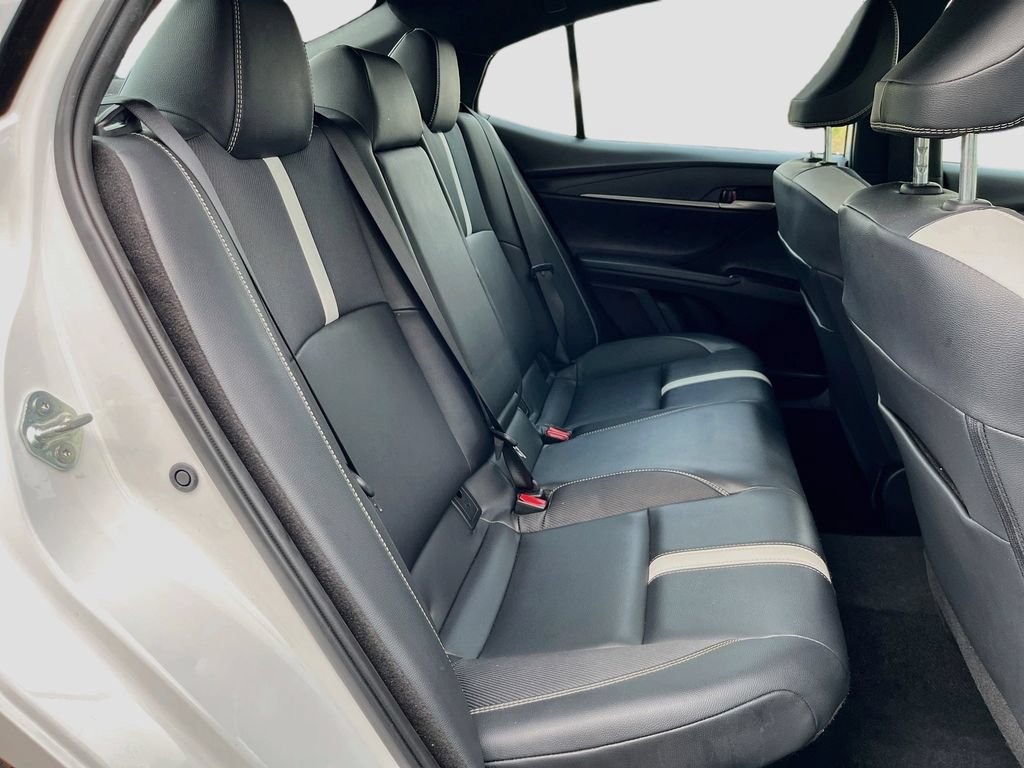 Used 2025 Toyota Camry SE FWD image 31
